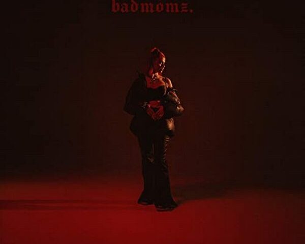 “Badmómz.” ist da! badmómzjay veröffentlicht ihr Debütalbum