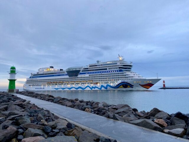 Heute in Warnemünde: AIDAmar startet in Kreuzfahrtsaison