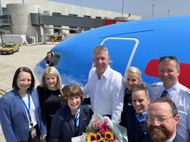 Saisonauftakt auf Zypern: Neue Boeing 737-8 heißt „Larnaca“