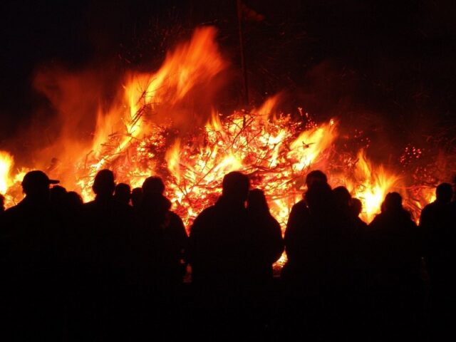 Öffentliche Osterfeuer am Samstag in Magdeburg