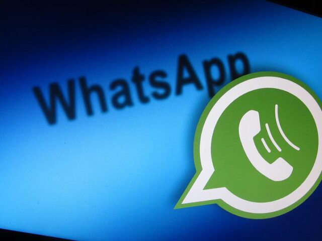 Enkeltrick über WhatsApp: 70-Jährige Magdeburgerin überweist fünfstellige Summe