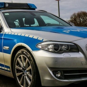 Bundespolizei: 40-Jähriger kann sich nicht benehmen und muss Regionalbahn  verlassen