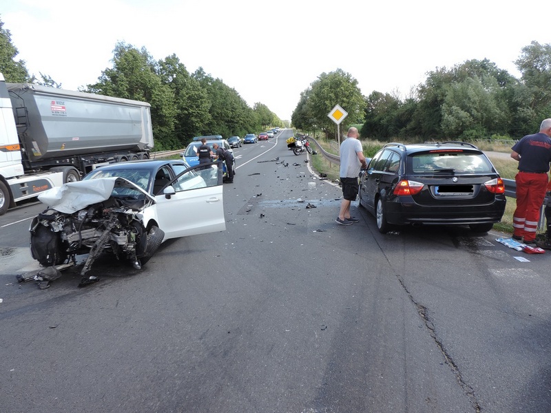 Unfall Auf Der B71 Mit Zwei Schwerverletzten Personen – Presseportal ...