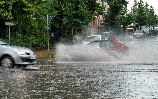 Kräftige Gewitter und viel Regen – Regional Unwettergefahr am Mittwoch