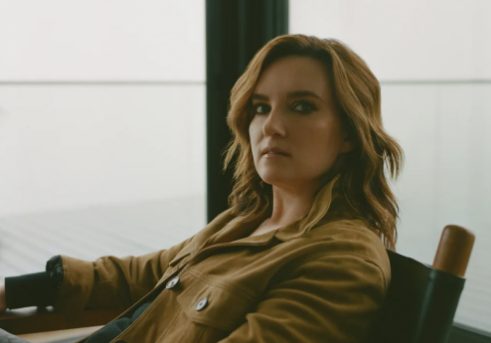 Brandy Clark kündigt neues Album an und veröffentlicht die Single „Buried“