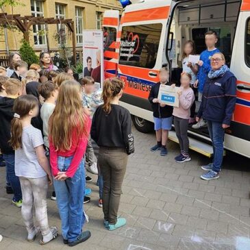 Soziales Engagement: Magdeburger Grundschüler spenden für Herzenswunsch-Krankenwagen