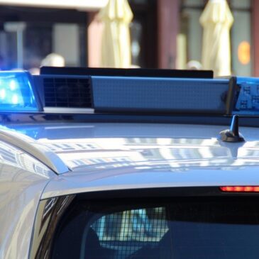 Bundespolizist auf dem Weg zum Dienst bemerkt Diebstahl seines eigenen Fahrrades und kann Täter stellen