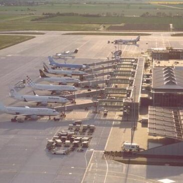 Klimaaktivisten: Protest am Flughafen Leipzig/Halle