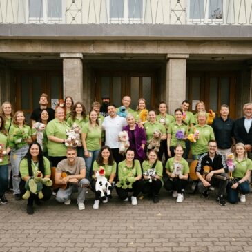 Kinderklinikkonzerte e.V. zurück in Magdeburg: Nico Santos und ela. begeistern junge Patienten in der Universitätsmedizin Magdeburg