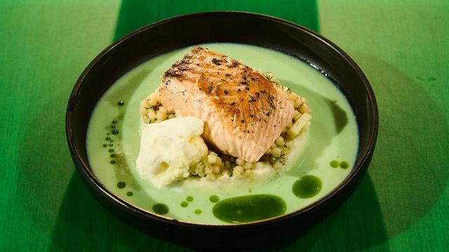 Die Küchenschlacht: Pochierter Lachs auf Blumenkohlcreme vom 6. September 2024