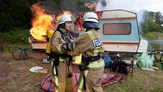 Actiondrama: Feuerwehrfrauen – Heim gesucht (Das Erste 20:15 – 21:45 Uhr)