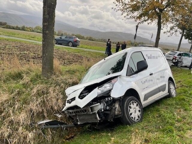 Crash mit drei Autos auf der K1332