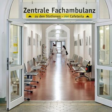 Krankenhaus St. Marienstift: Einladung zur Vernissage am 25. Oktober 2024 – Schülerinnen und Schüler des Geschwister-Scholl-Gymnasiums stellen aus