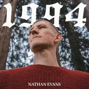 Nathan Evans veröffentlicht sein neues Album “1994” + Videopremiere “Paper Planes”