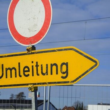 Behelfsüberbau für Brücke im Lüttgen-Salbker Weg / Vollsperrung ab 25. November / Zugang zur S-Bahn größtenteils gewährleistet