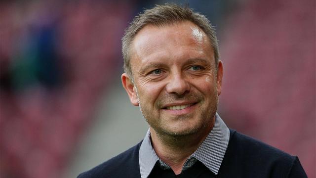 „MIT RESPEKT UND GROSSER ÜBERZEUGUNG“: André Breitenreiter übernimmt als Cheftrainer bei Hannover 96