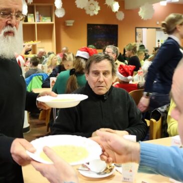 Malteser Nikolausaktion in Magdeburg: Festmenü setzt ein Zeichen für Nächstenliebe und Solidarität