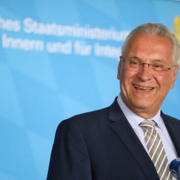 Unterbringung psychisch Kranker: Bayerns Innenminister will Maßstäbe prüfen