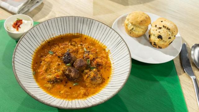 Die Küchenschlacht: Feurige Paprika-Minestrone vs. Pikante Fischsuppe vom 16. Januar 2025