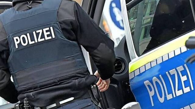 Auftakt zu Bundestagswahlkampf: Protest gegen AfD in Halle