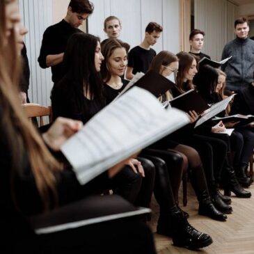 Chorsänger für experimentelles Musiktheater auf dem ehemaligen SKET-Gelände gesucht