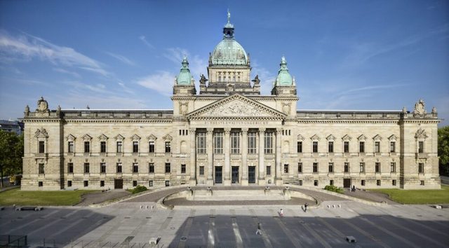 Bundesverwaltungsgericht will Zusatzarbeit für Lehrer in Sachsen-Anhalt prüfen