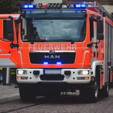 Feuerwehr im Einsatz: Tragischer Brand in Pflegeeinrichtung